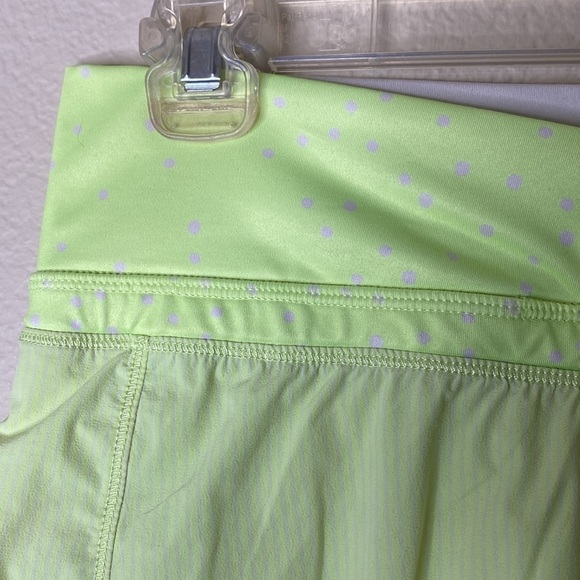 Lululemon run pace skirt women’s six 6 neon green wagon stripe EUC - Picture 3 of 6